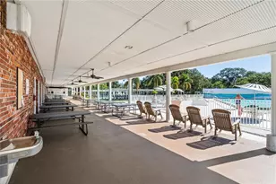 115 White Oak Way, Sarasota, FL 34237 - Photo 11