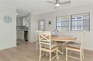 115 White Oak Way, Sarasota, FL 34237 - Photo 3