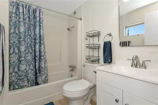 115 White Oak Way, Sarasota, FL 34237 - Photo 7