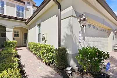 8142 Miramar Way, Bradenton, FL 34202 - Photo 5
