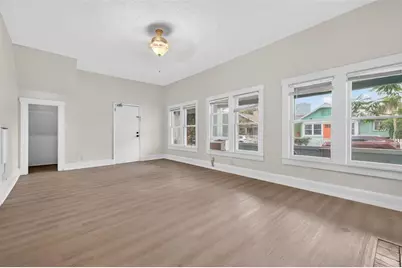 633 7th Avenue N, Saint Petersburg, FL 33701 - Photo 3