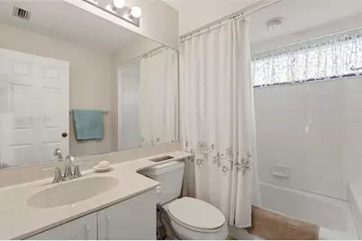 215 Carriage House Lane #215, Nokomis, FL 34275 - Photo 17