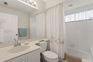 215 Carriage House Ln, Nokomis, FL 34275 - Photo 17
