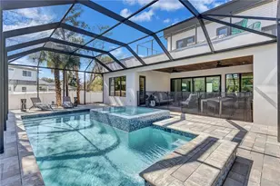 275 Lime Cir, Sarasota, FL 34237 - Photo 33