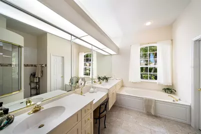 7058 Twin Hills Terrace, Lakewood Ranch, FL 34202 - Photo 23