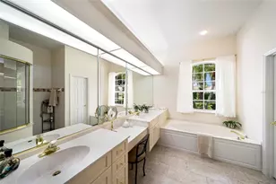 7058 Twin Hills Terrace, Lakewood Ranch, FL 34202 - Photo 23