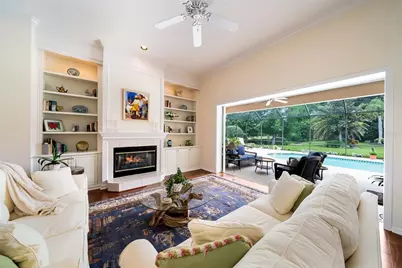 7058 Twin Hills Terrace, Lakewood Ranch, FL 34202 - Photo 11