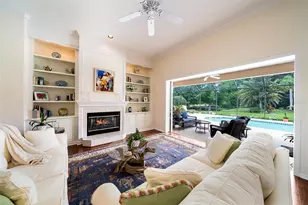 7058 Twin Hills Terrace, Lakewood Ranch, FL 34202 - Photo 11