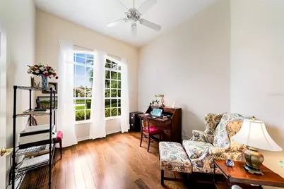 7058 Twin Hills Terrace, Lakewood Ranch, FL 34202 - Photo 9