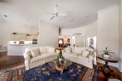 7058 Twin Hills Terrace, Lakewood Ranch, FL 34202 - Photo 13