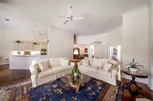 7058 Twin Hills Terrace, Lakewood Ranch, FL 34202 - Photo 13
