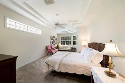 7058 Twin Hills Terrace, Lakewood Ranch, FL 34202 - Photo 21
