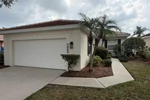 880 Chalmers Dr, Venice, FL 34293 - Photo 1