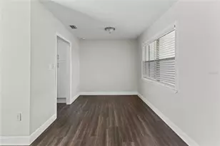 5404 Laurelwood Pl, Sarasota, FL 34232 - Photo 5
