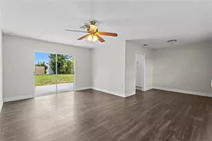 5404 Laurelwood Pl, Sarasota, FL 34232 - Photo 7