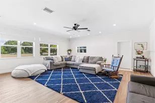 7565 Castle Dr, Sarasota, FL 34240 - Photo 33