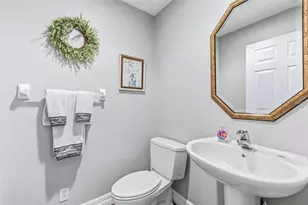 7565 Castle Dr, Sarasota, FL 34240 - Photo 15