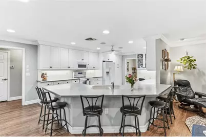 7565 Castle Drive, Sarasota, FL 34240 - Photo 9