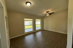 3335 Dudley St, Sarasota, FL 34235 - Photo 5