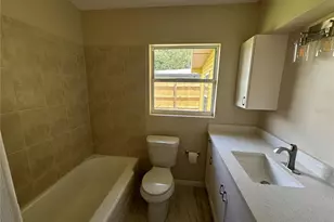 3335 Dudley St, Sarasota, FL 34235 - Photo 11