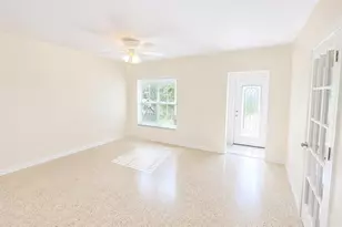 640 47th St, Sarasota, FL 34234 - Photo 3