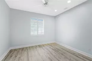 4211 Cascade Falls Dr, Sarasota, FL 34243 - Photo 19