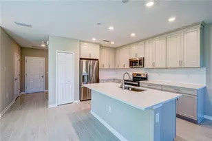 5512 Tripoli Dr, Palmetto, FL 34221 - Photo 3