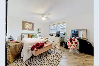 4050 4th Street N #304, Saint Petersburg, FL 33703 - Photo 13