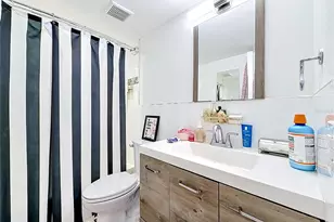 4050 4th St N, Saint Petersburg, FL 33703 - Photo 17