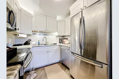 4050 4th Street N #304, Saint Petersburg, FL 33703 - Photo 7
