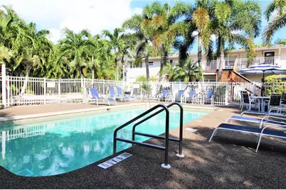 1638 Redwood Street #5, Sarasota, FL 34231 - Photo 9