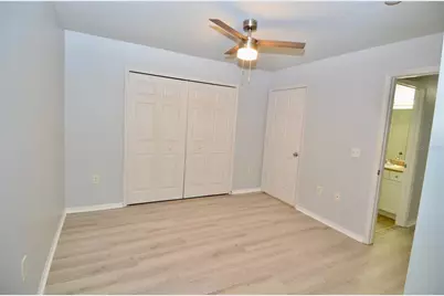 5621 Bidwell Parkway #202, Sarasota, FL 34233 - Photo 13