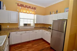 5621 Bidwell Pkwy, Sarasota, FL 34233 - Photo 29