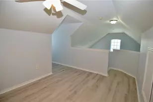 5621 Bidwell Pkwy, Sarasota, FL 34233 - Photo 19