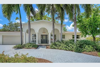 2465 Foster Lane, Sarasota, FL 34239 - Photo 3