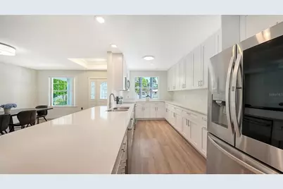 2465 Foster Lane, Sarasota, FL 34239 - Photo 15