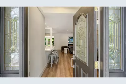 2465 Foster Lane, Sarasota, FL 34239 - Photo 5