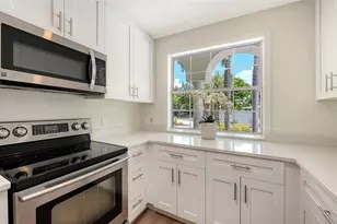 2465 Foster Ln, Sarasota, FL 34239 - Photo 17
