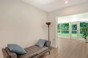 2465 Foster Ln, Sarasota, FL 34239 - Photo 19