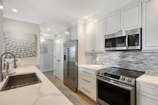 174 Golden Gate Point, Sarasota, FL 34236 - Photo 13