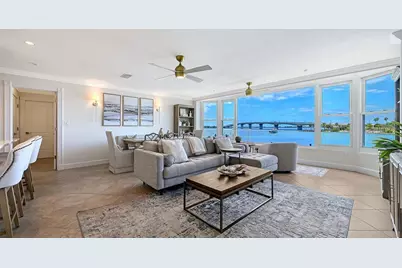 174 Golden Gate Point #22, Sarasota, FL 34236 - Photo 3