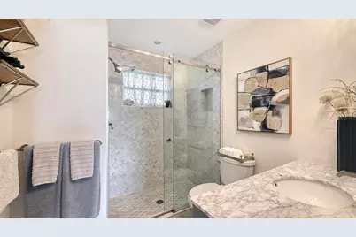 174 Golden Gate Point #22, Sarasota, FL 34236 - Photo 21
