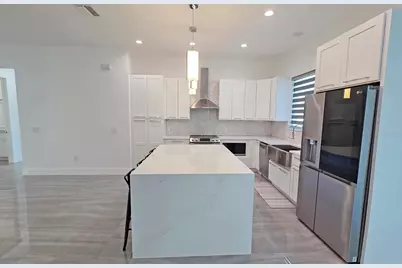 3017 Pine Street, Bradenton, FL 34208 - Photo 9