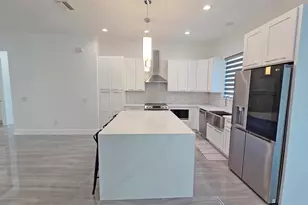 3017 Pine St, Bradenton, FL 34208 - Photo 9