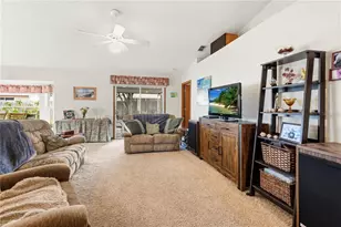 6937 42nd Ct E, Sarasota, FL 34243 - Photo 5