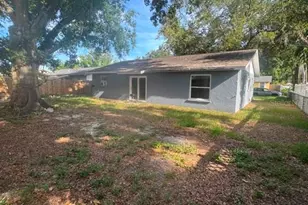 6407 2nd Ave NE, Bradenton, FL 34208 - Photo 3
