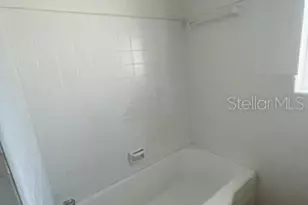 331 51st St Ct W, Palmetto, FL 34221 - Photo 7