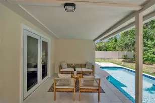 1005 Greystone Ln, Sarasota, FL 34232 - Photo 13