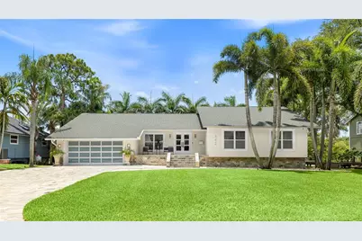 662 Apalachee Circle NE, Saint Petersburg, FL 33702 - Photo 3
