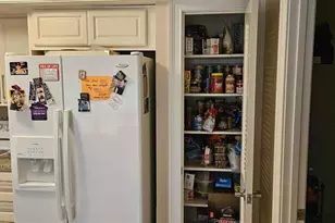 3902 Wilshire Dr, Sarasota, FL 34238 - Photo 9